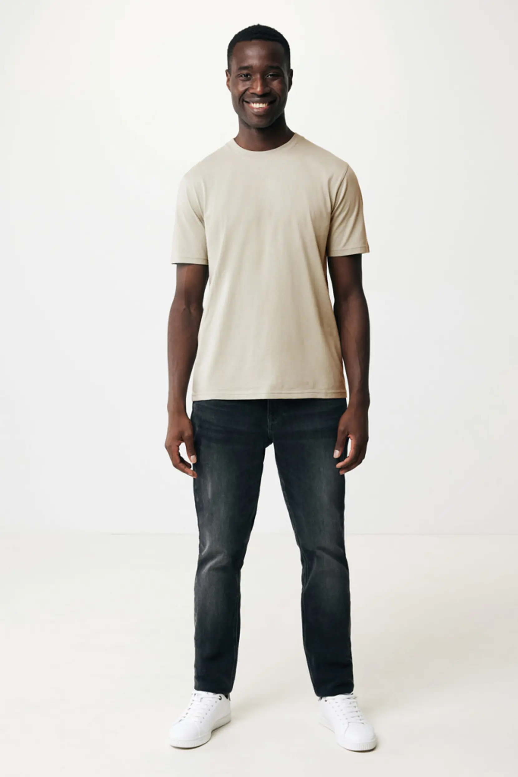 Bild på Iqoniq Sierra lättvikt t-shirt i återvunnen bomull