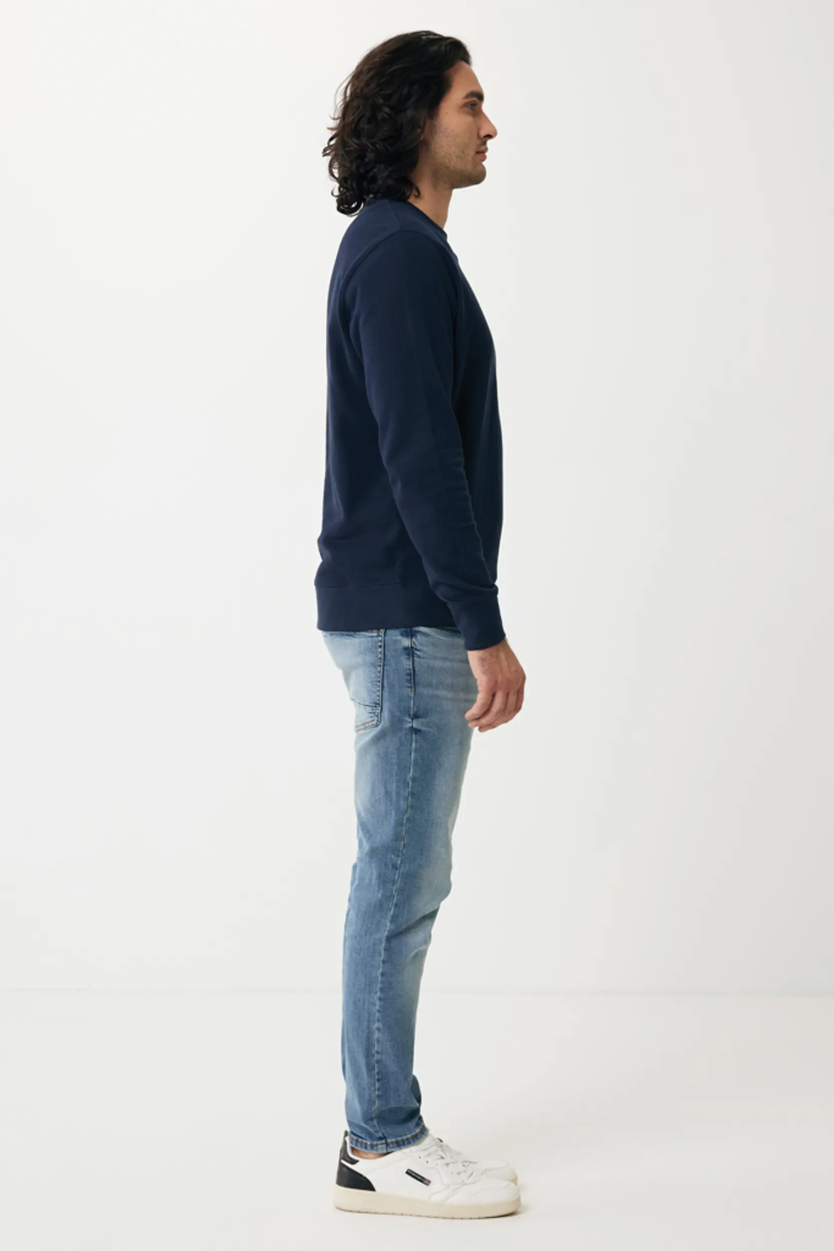 Bild på Iqoniq Etosha lättvikt sweatshirt i återvunnen bomull