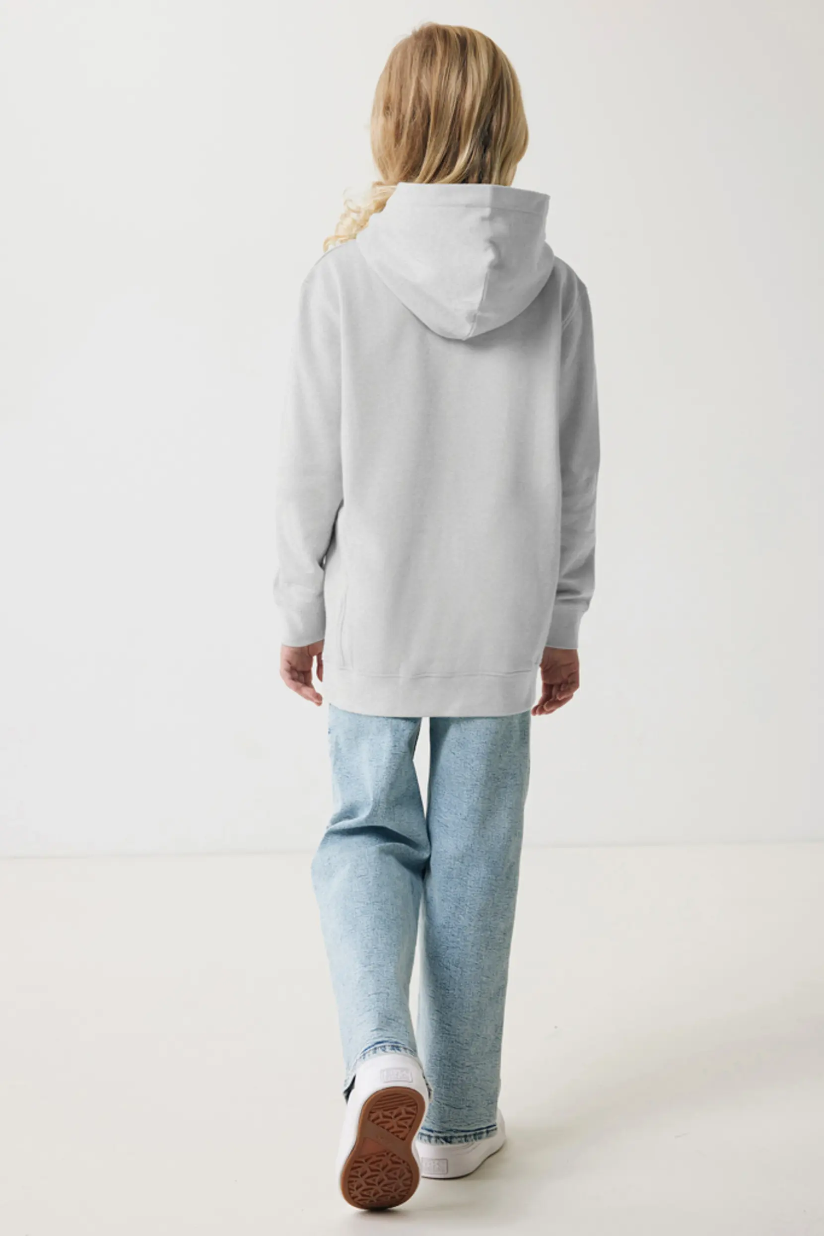 Bild på Iqoniq Yengo hoodie i återvunnen bomull med sidofickor för b