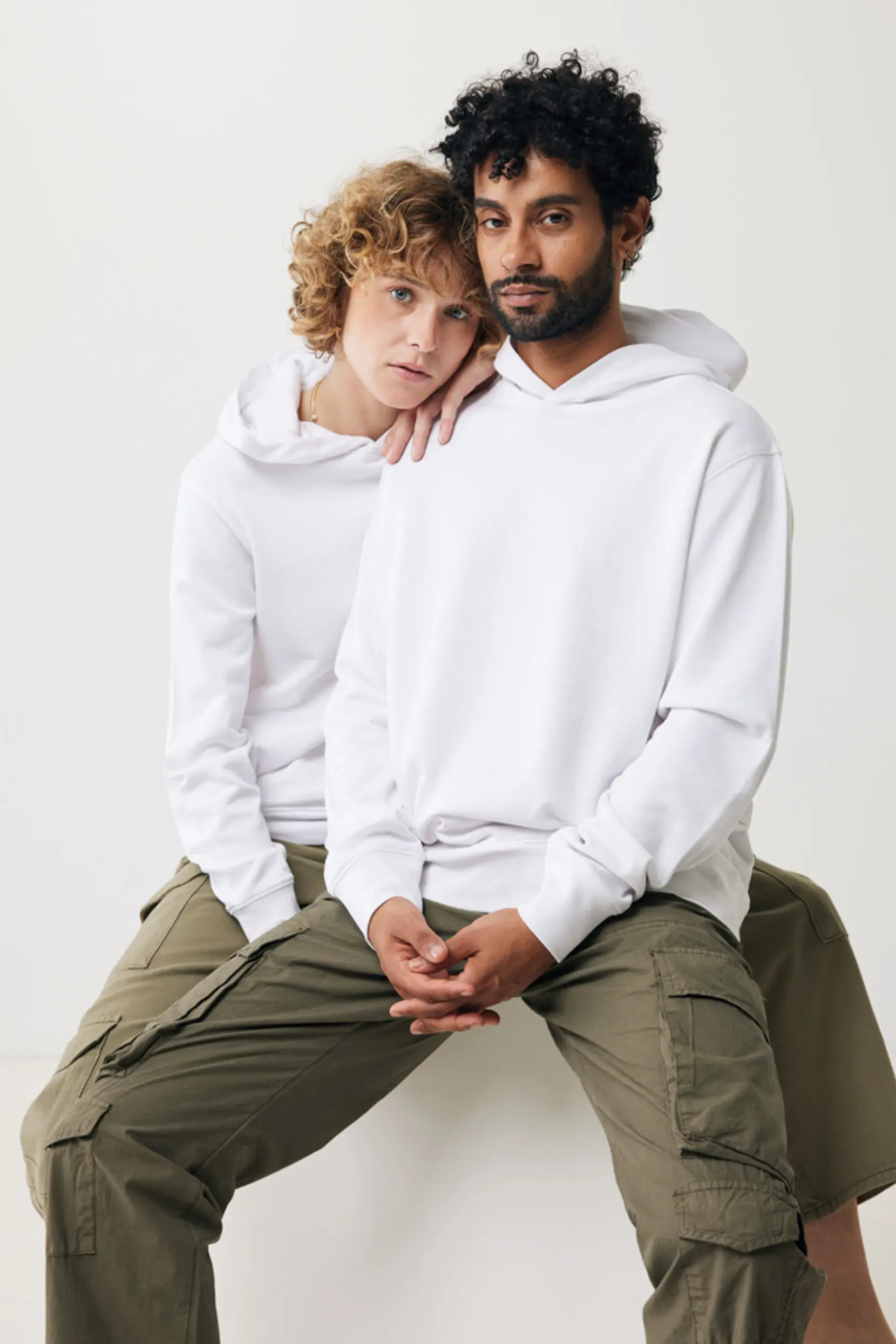 Bild på Iqoniq Yengo hoodie  i återvunnen bomull med sidofickor