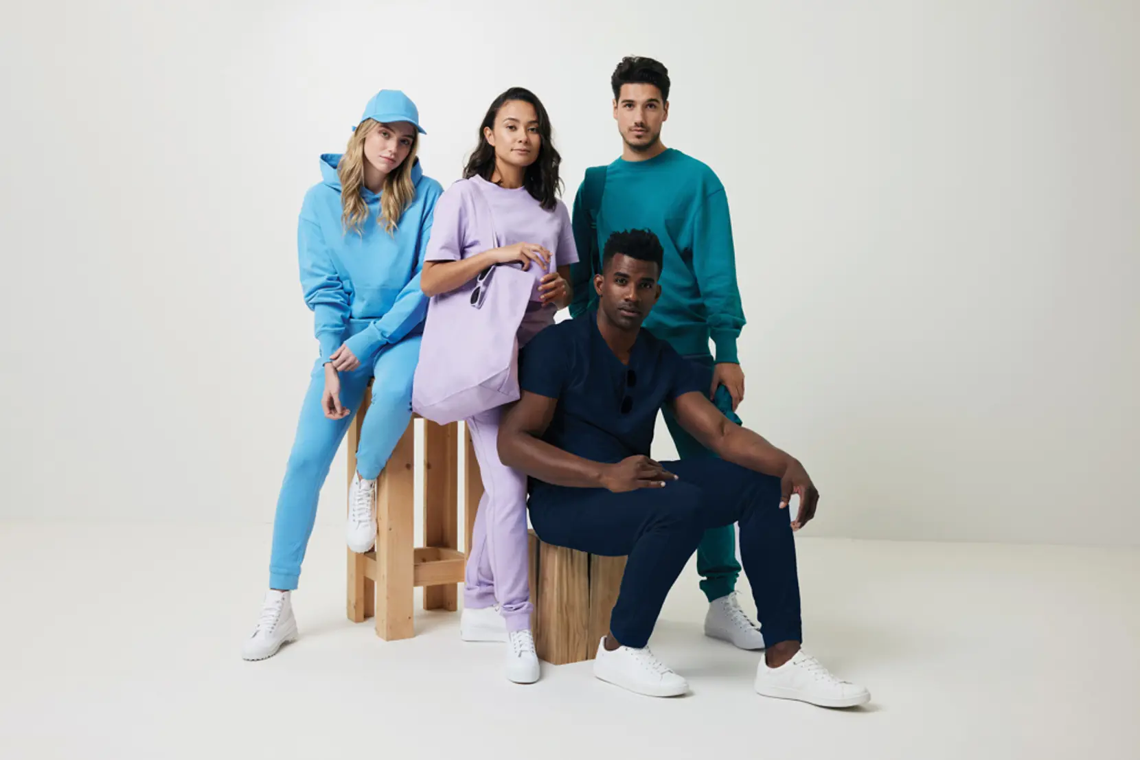 Bild på Iqoniq Yoho relaxed fit hoodie i återvunnen bomull