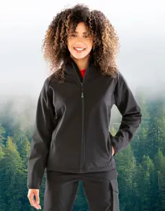 Bild på Women's Recycled 3-Layer Hooded Softshell
