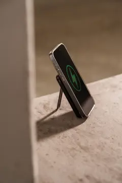 Bild på Urban Vitamin Redwood 5in1 5000mah 20WPD magnetisk powerbank