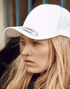 Bild på Curved Classic Snapback