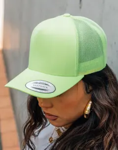 Bild på Neon Retro Trucker