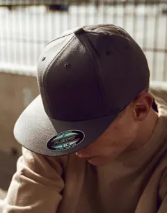 Bild på Flexfit Flat Visor