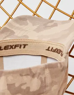Bild på Flexfit Light Camo