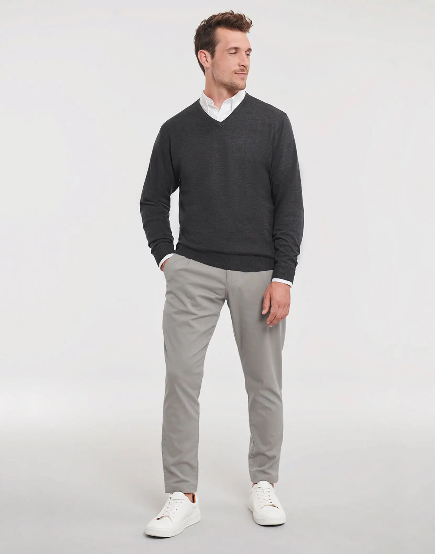 Bild på Men's V-Neck Knitted Pullover