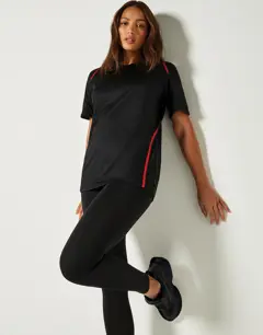 Bild på Regular Fit Cooltex® Contrast Tee