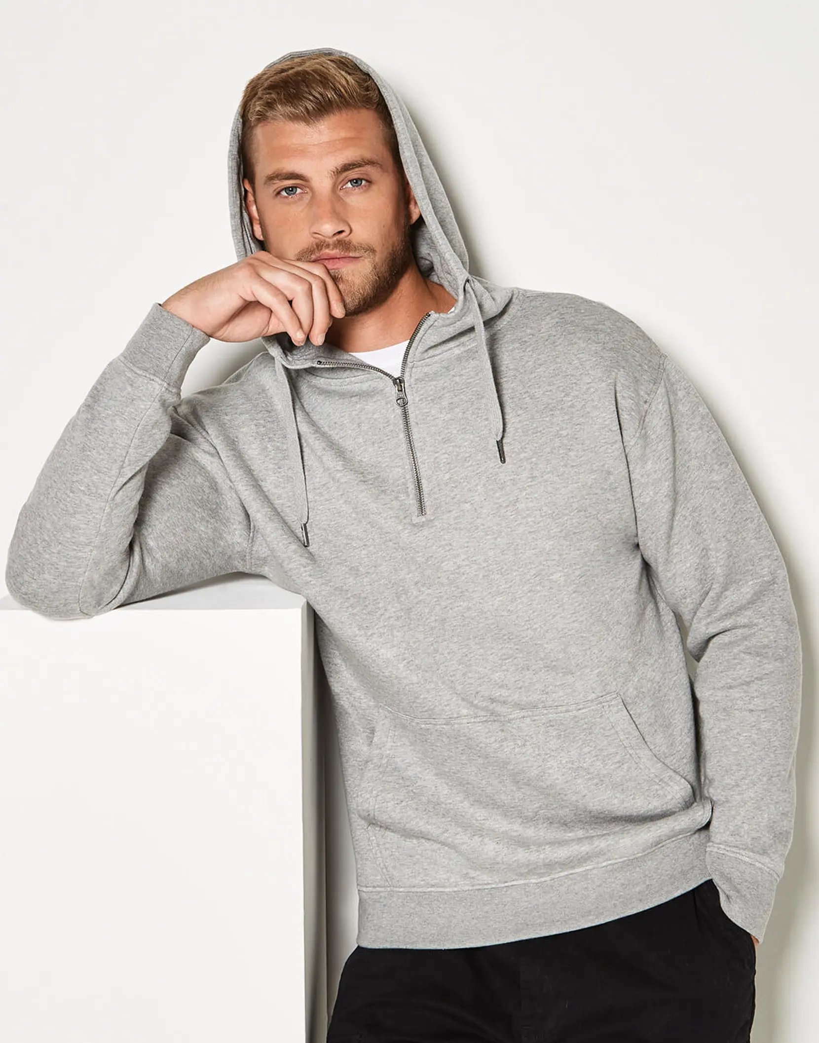 Bild på Regular Fit 1/4 Zip Hoodie