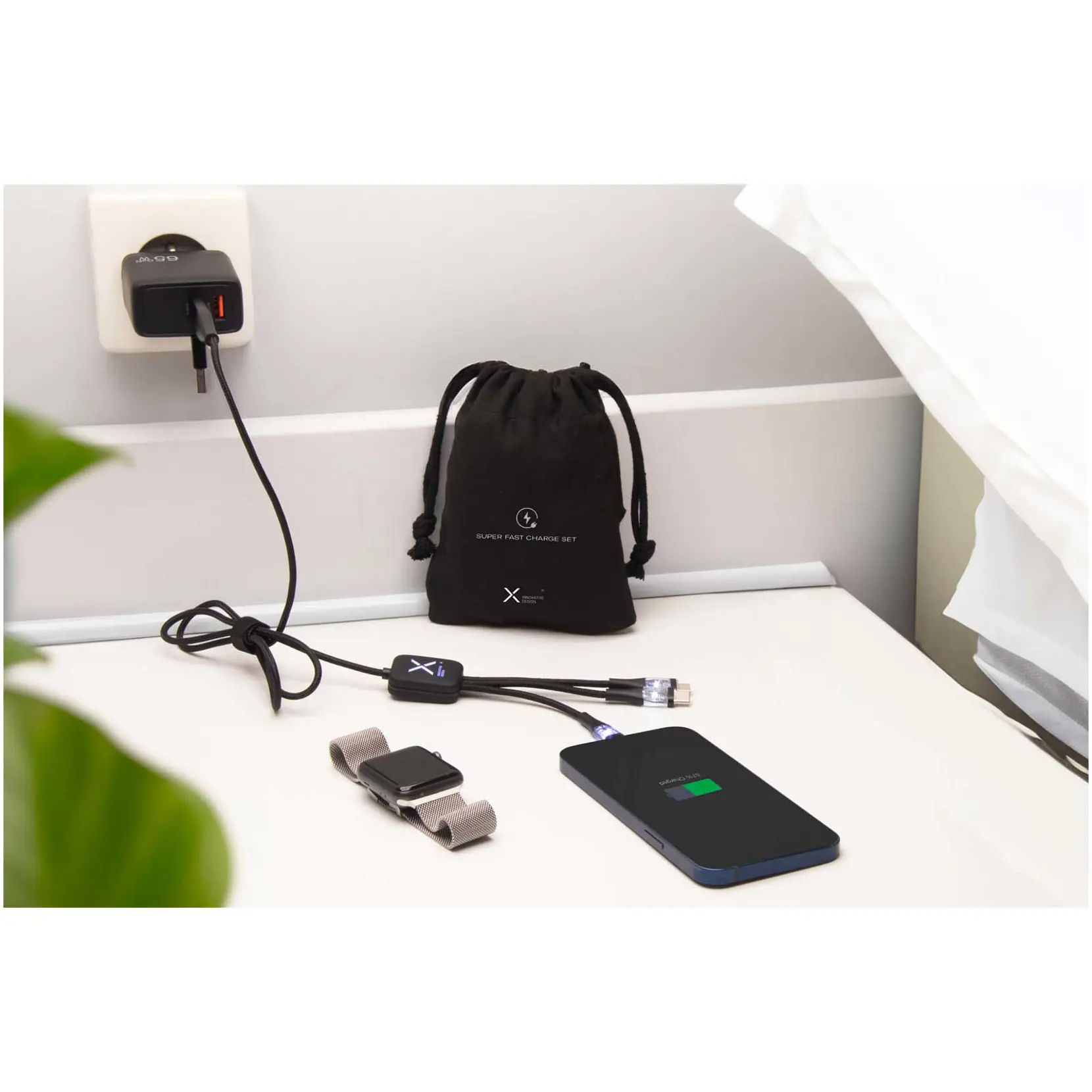 Bild på SCX.design C55 65 W kabel- och adapterset