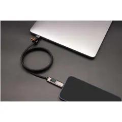 Bild på SCX.design C57 100W 4-i-1 rPET-laddningskabel med magnet och display
