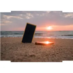 Bild på SCX.design P32 soldriven powerbank på 10 000 mAh