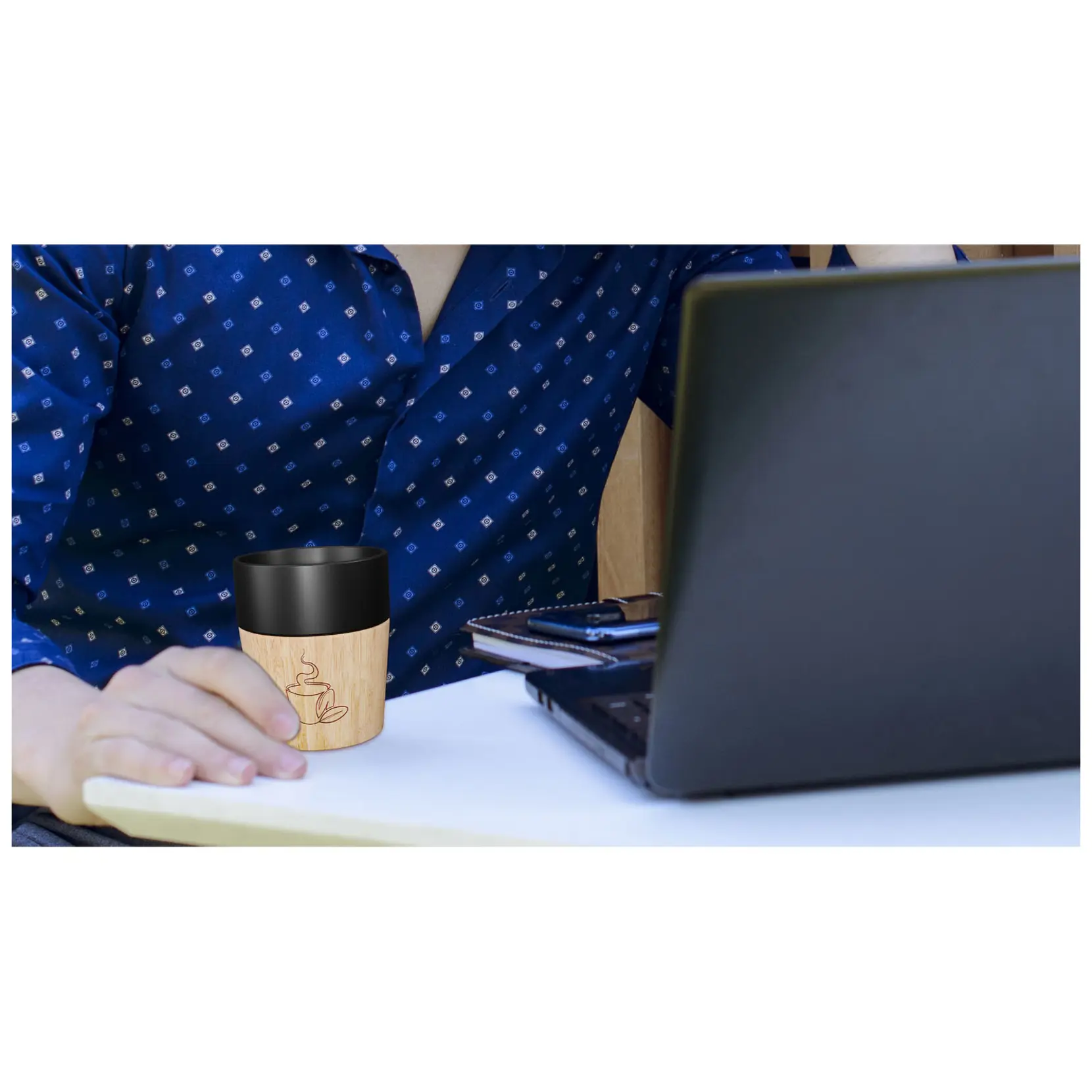 Bild på SCX.design D06 set med 4 stycken magnetiska kaffemuggar i keramik