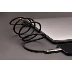 Bild på SCX.design C57 100W 4-i-1 rPET-laddningskabel med magnet och display
