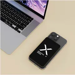Bild på SCX.design P24 15 W 10 000 mAh MagSafe powerbank