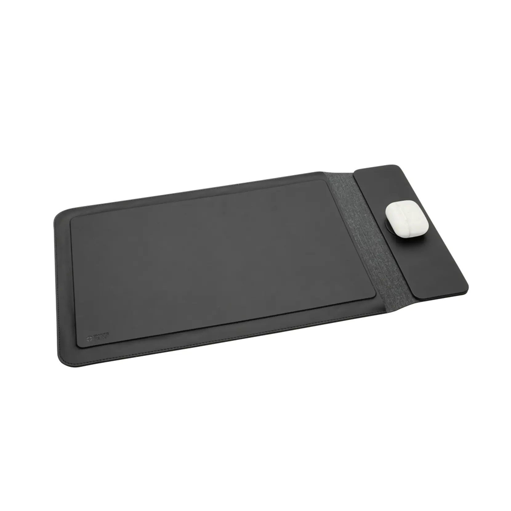 Bild på Swiss Peak 15W magnetiskt laddningsfodral för laptop 14-15,6