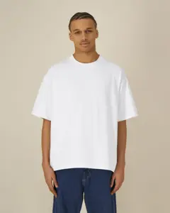 Bild på Asher The unisex heavy weight boxy t-shirt