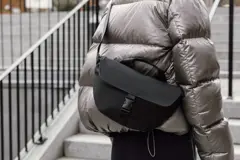 Bild på VINGA Baltimore RCS sling bag