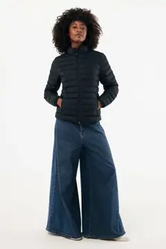 Bild på IQONIQ Maiko damjacka i återvunnen polyester med vaddering