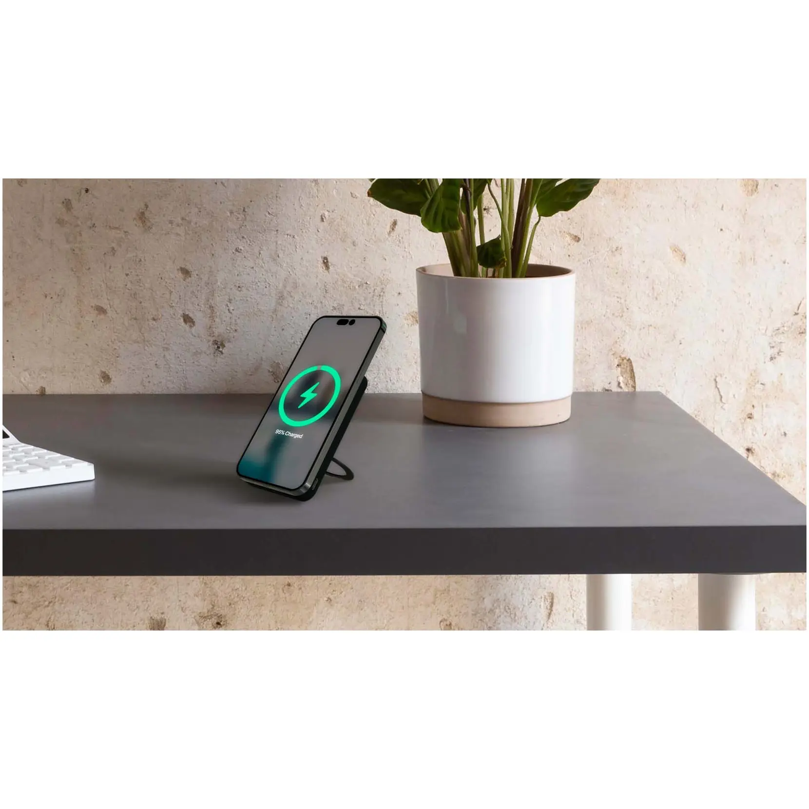 Bild på SCX.design P28 5 000 mAh powerbank med vikbar ring