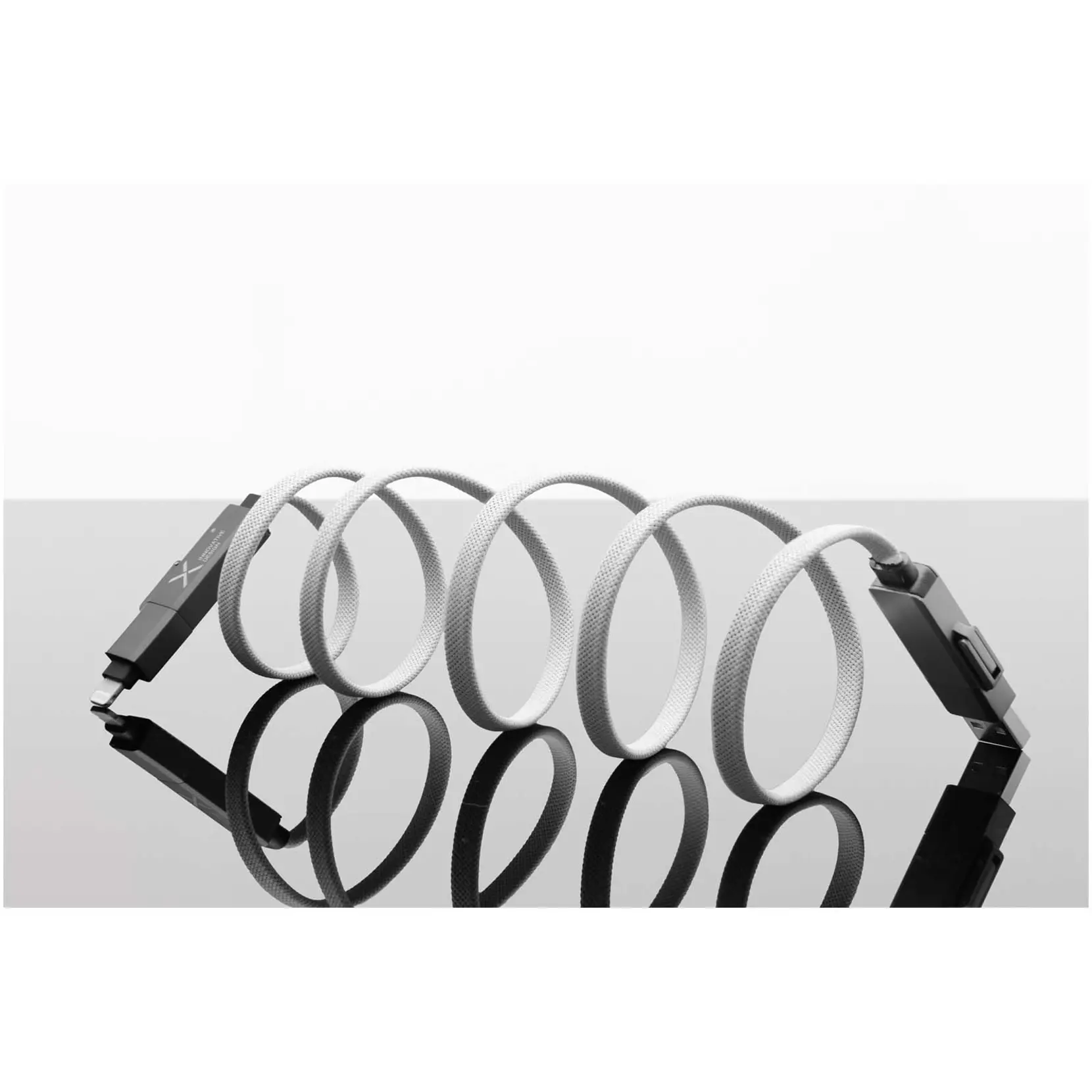 Bild på SCX.design C58 60W magnetisk platt laddningssladd