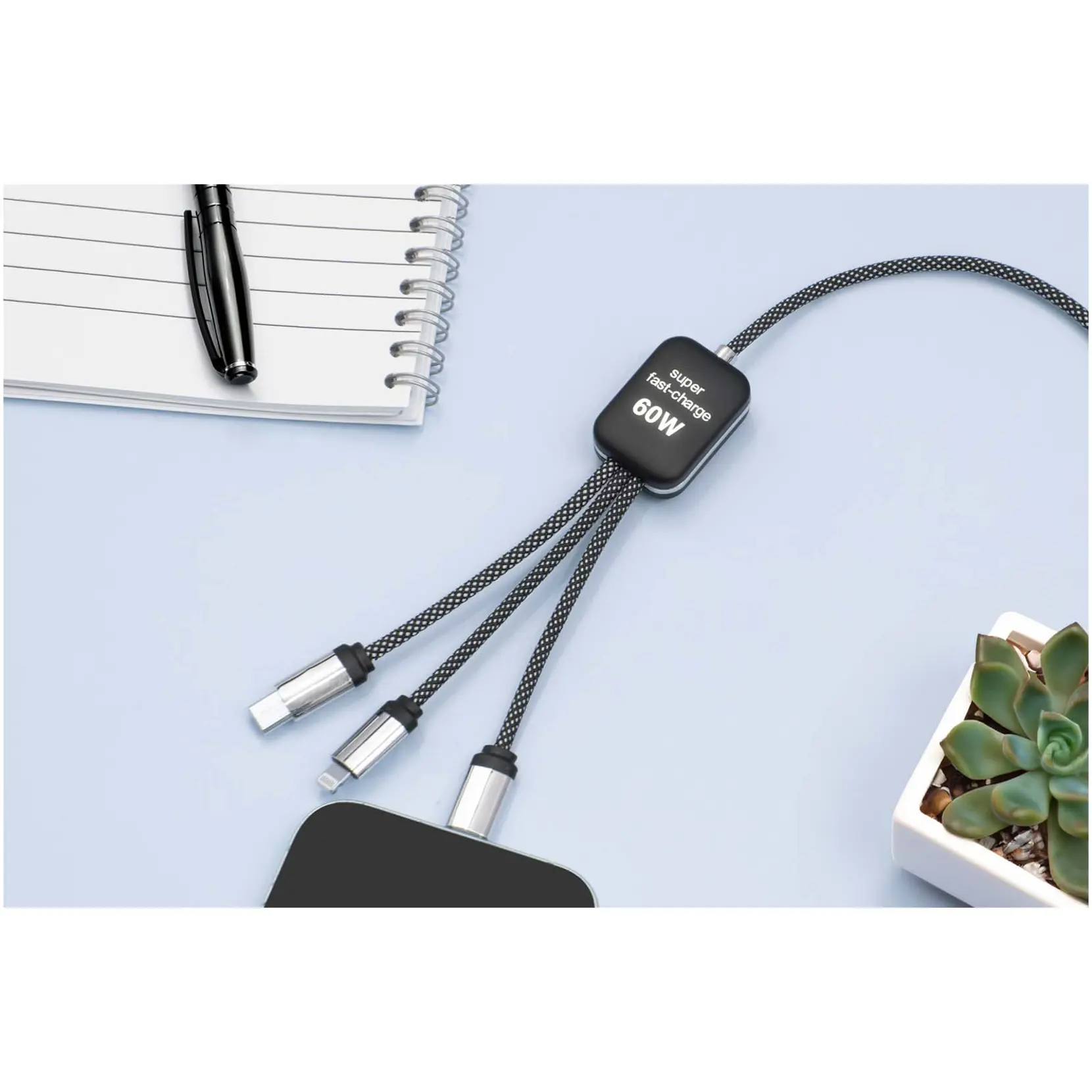 Bild på SCX.design C33 Type-C-laddningssladd på 60 W med dubbelupplyst logotyp 