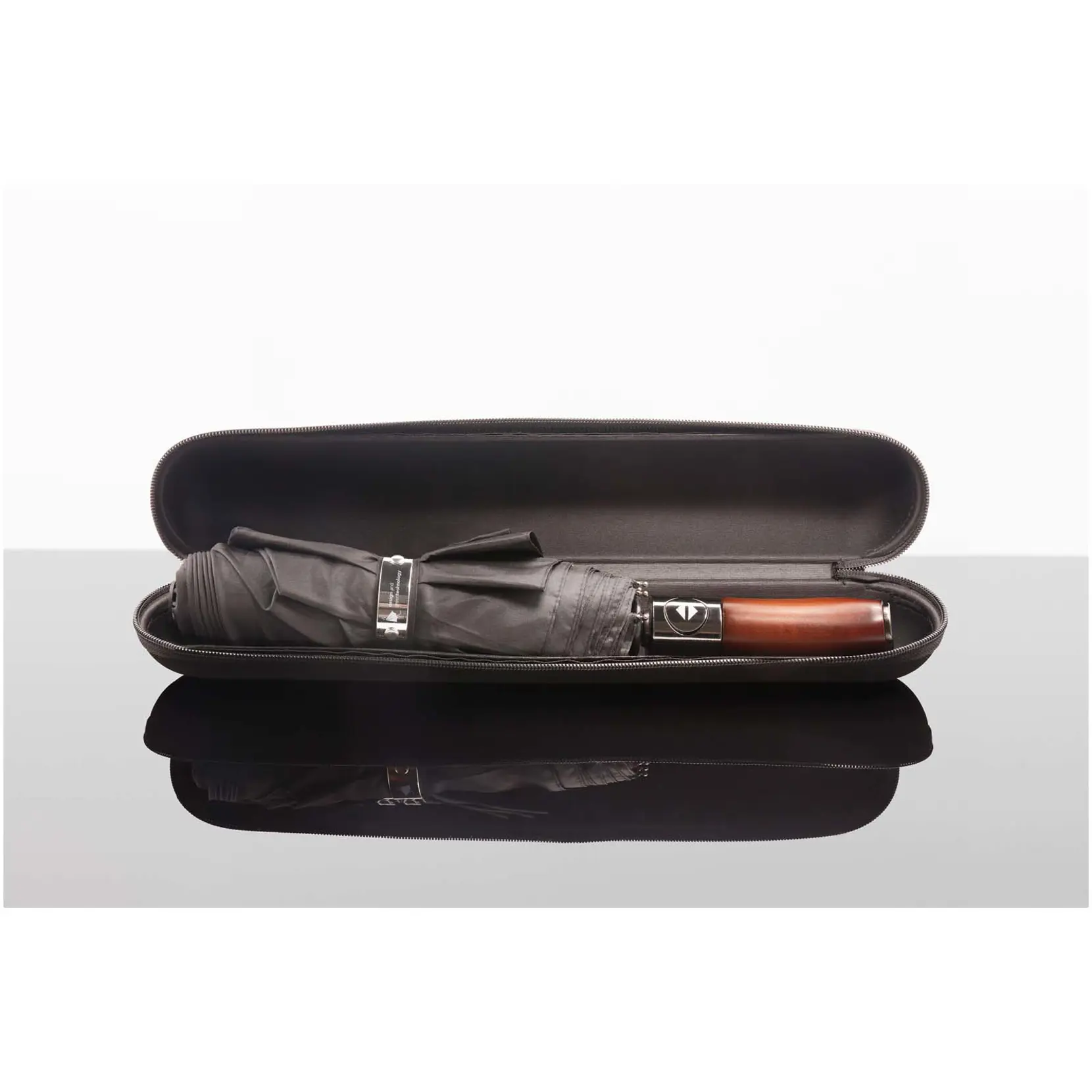 Bild på SCX.design R03 hopfällbart paraply med trähandtag med automatisk öppning/stängning 