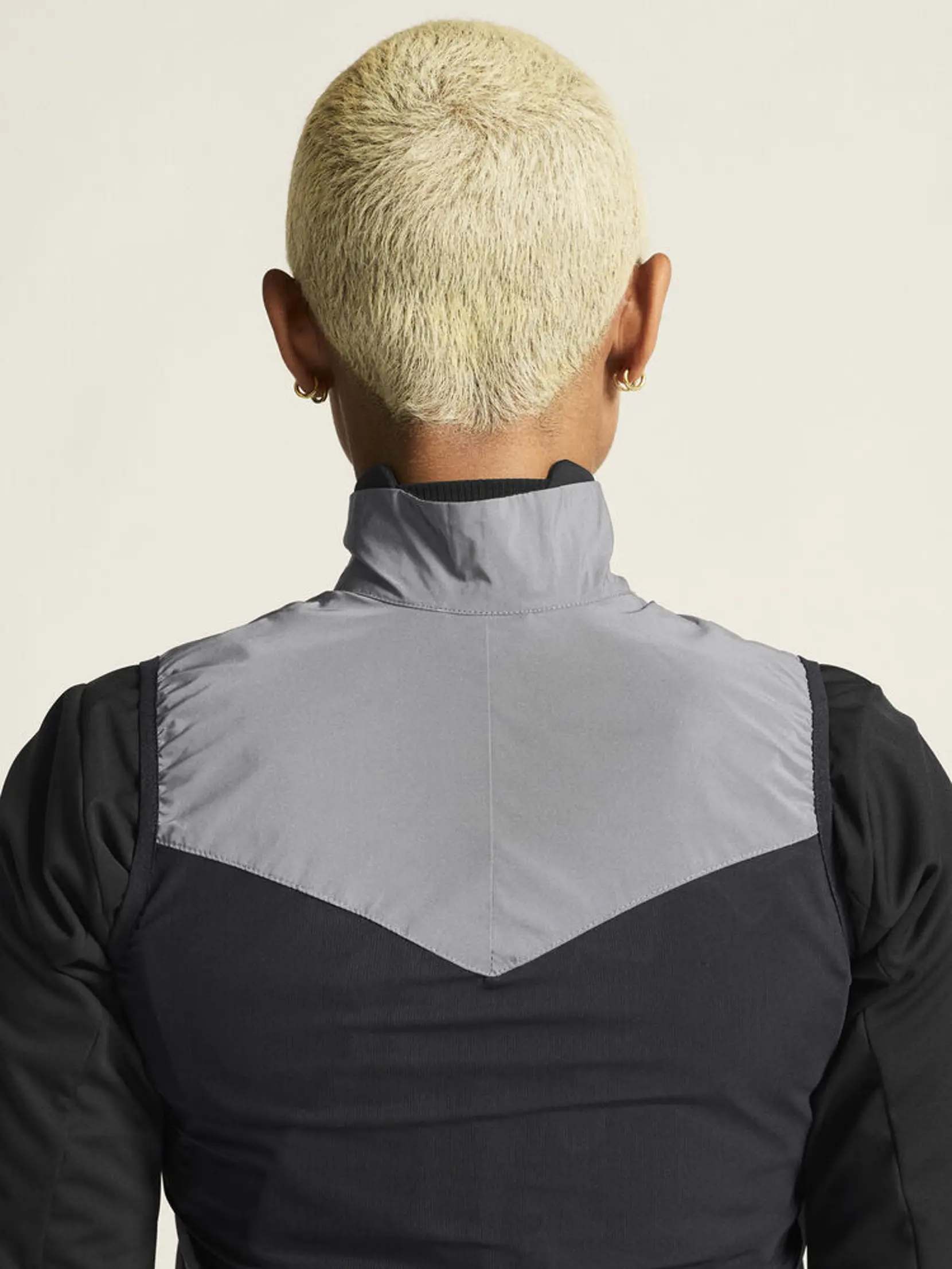Bild på Adv Essence Lumen Wind Vest W