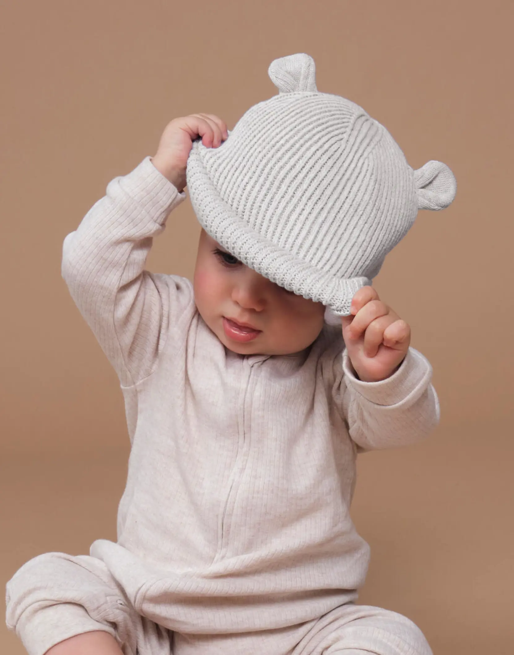 Bild på Organic Baby Bear Beanie