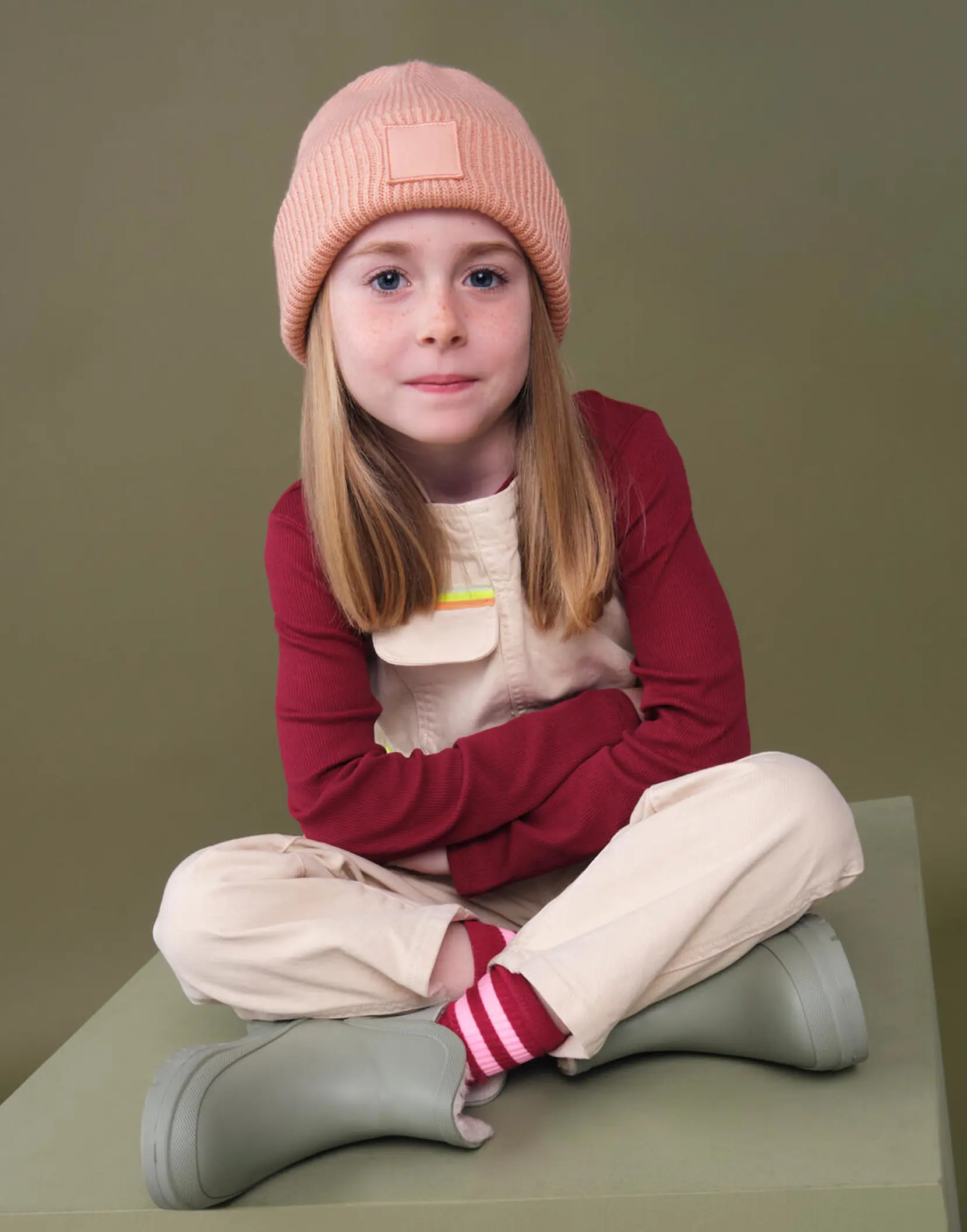 Bild på Kids Deep Cuffed Tonal Patch Beanie