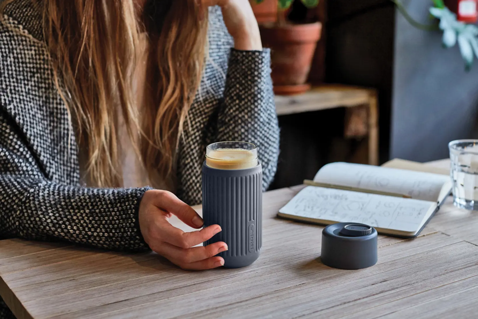 Bild på Black+Blum Resemugg i Glas 340ML