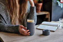 Bild på Black+Blum Resemugg i Glas 340ML