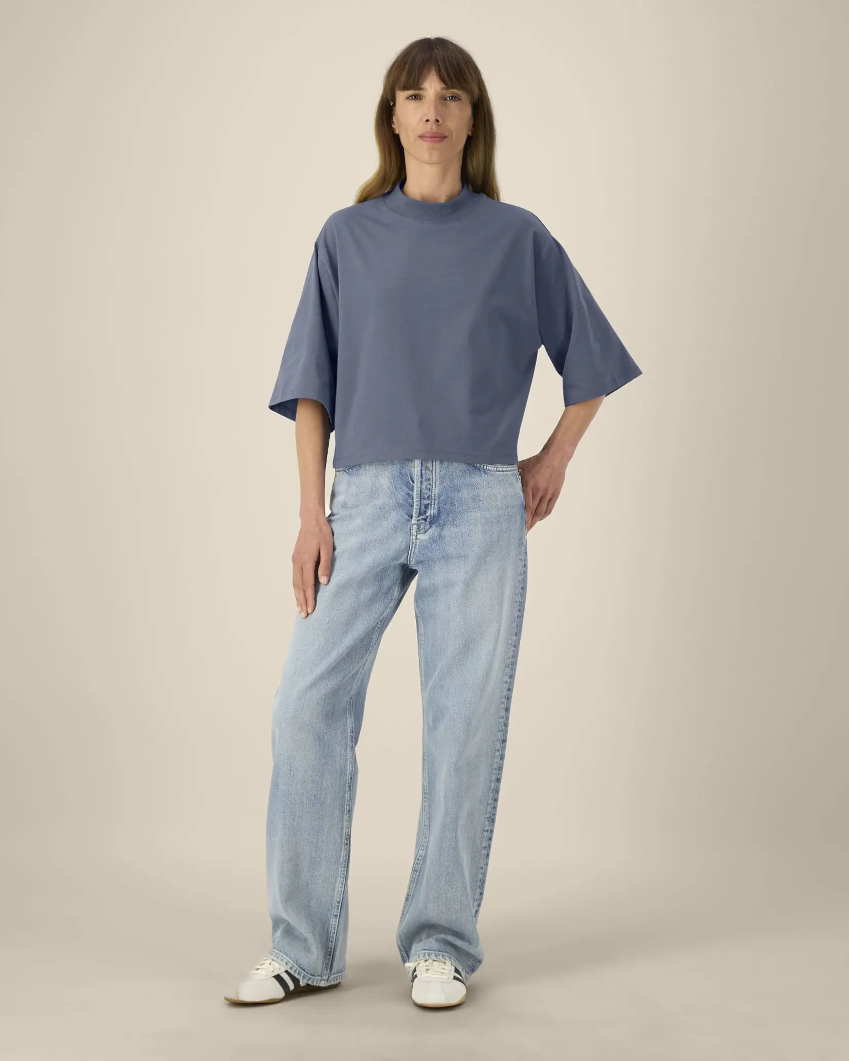 Bild på Stella Raya The women's cropped t-shirt in recycled cotton 