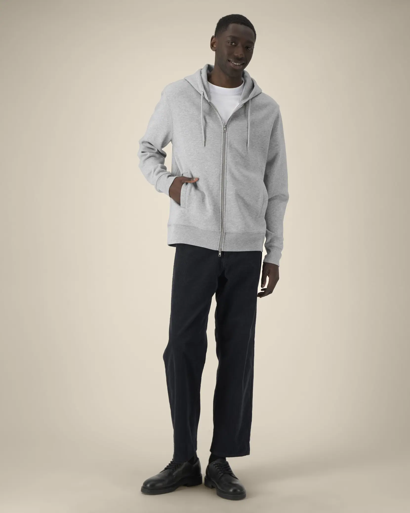 Bild på Astor The unisex zip-through hoodie in cotton-TENCEL™ Modal