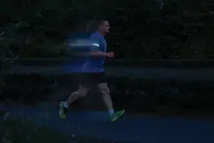 Bild på Lumi Sprint RCS plast LED uppladdningsbar löparlampa