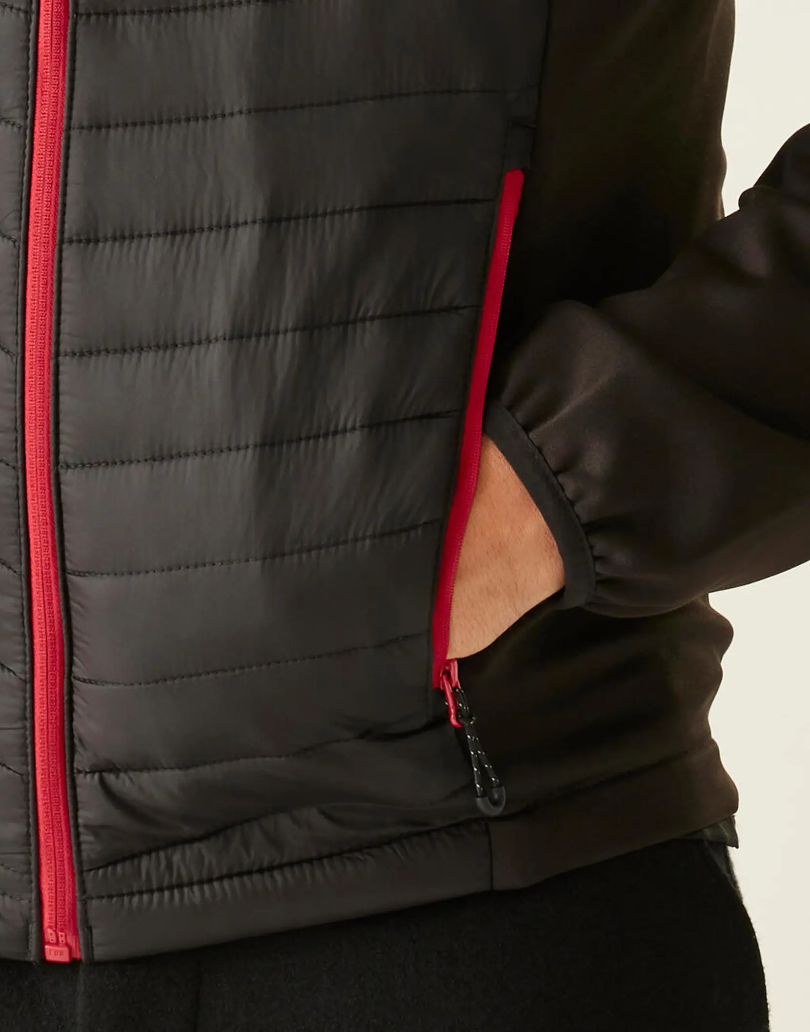 Bild på Men’s Navigate Hybrid Hooded Jacket