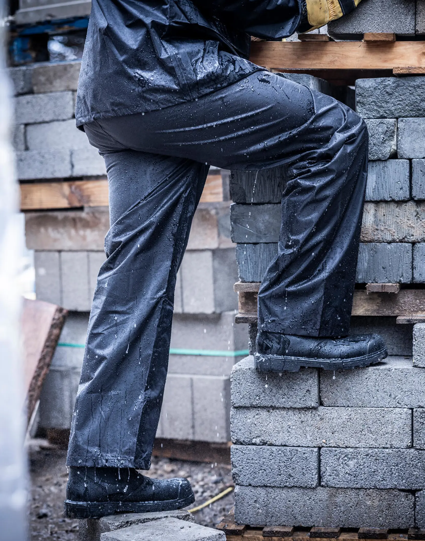 Bild på Stormbreak Overtrousers Bild på Stormbreak Overtrousers