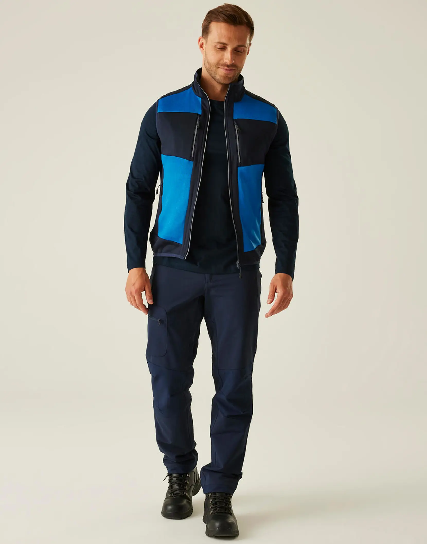 Bild på E-Volve Stretch Hybrid Midlayer Bodywarmer Bild på E-Volve Stretch Hybrid Midlayer Bodywarmer