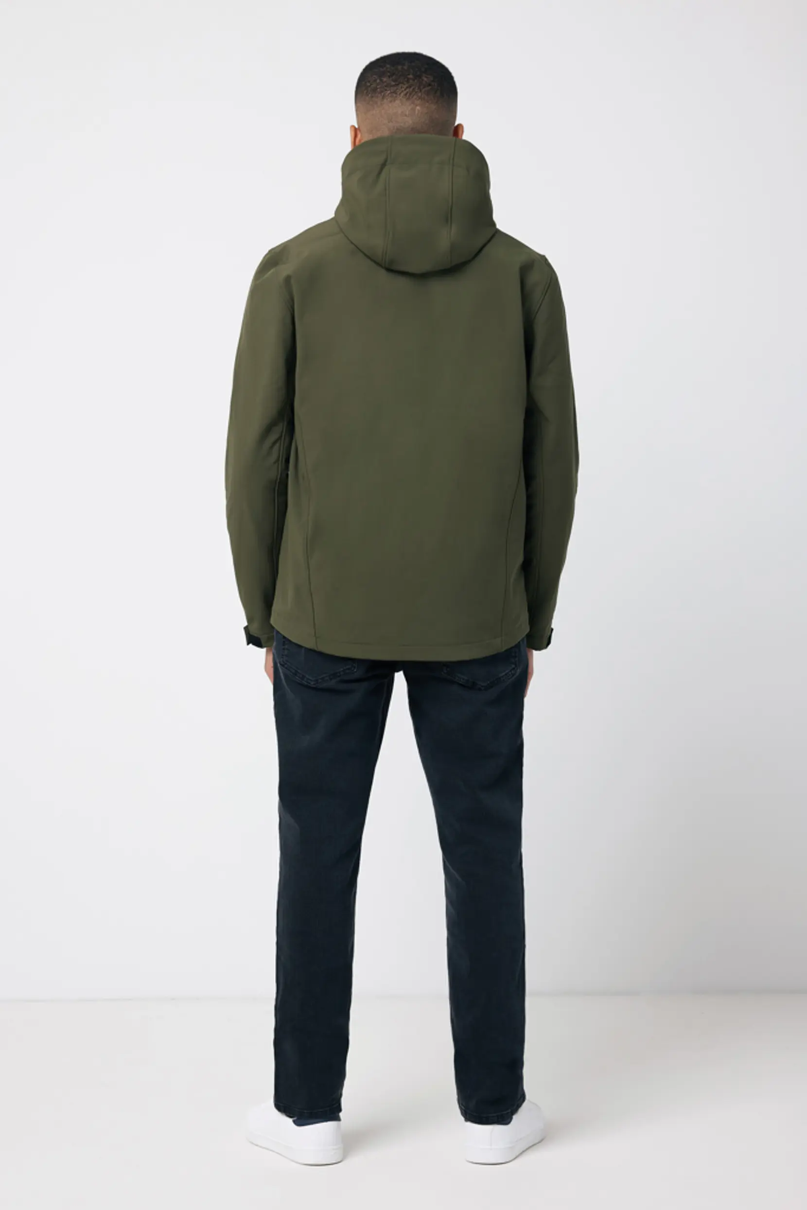 Bild på Iqoniq Makalu soft shell herrjacka i återvunnen polyester Bild på Iqoniq Makalu soft shell herrjacka i återvunnen polyester