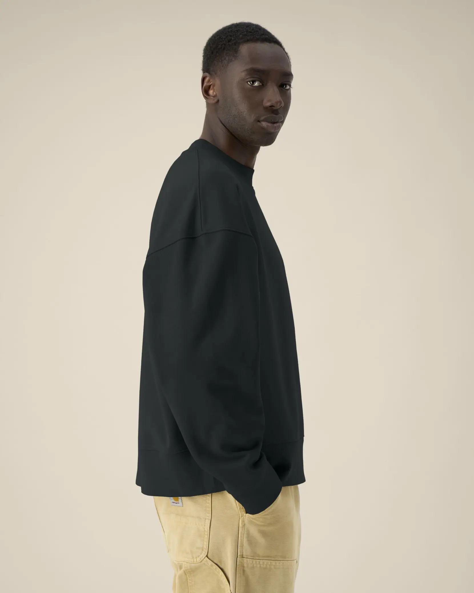 Bild på Ryler The unisex boxy crewneck sweatshirt in recycled cotton