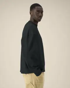 Bild på Ryler The unisex boxy crewneck sweatshirt in recycled cotton