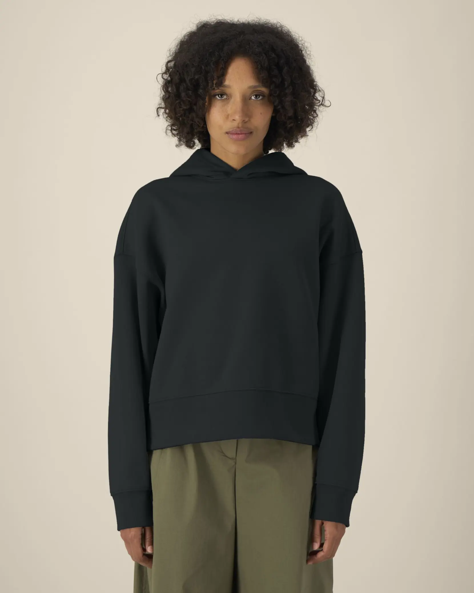 Bild på Voicer The unisex boxy hoodie in recycled cotton