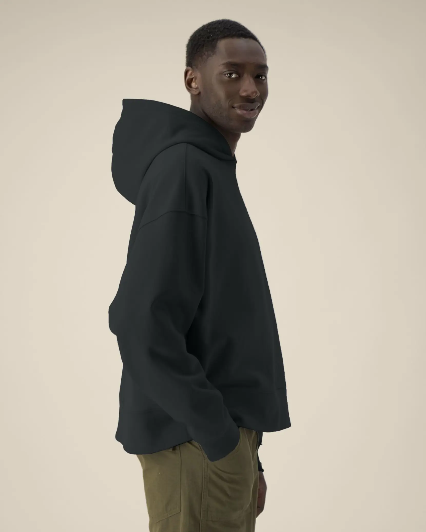Bild på Voicer The unisex boxy hoodie in recycled cotton