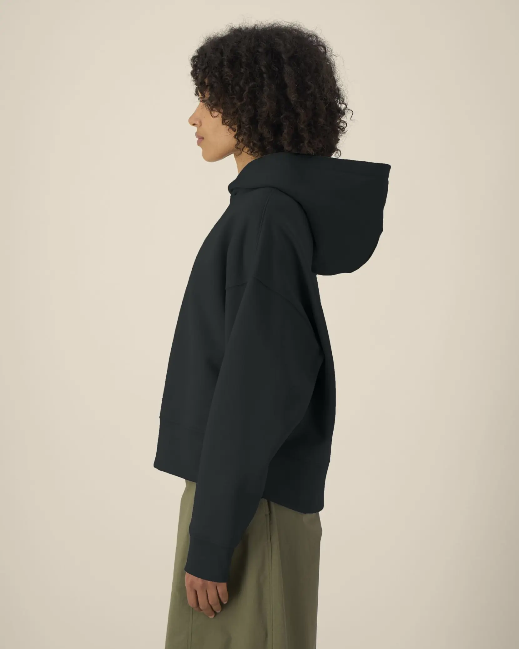 Bild på Voicer The unisex boxy hoodie in recycled cotton