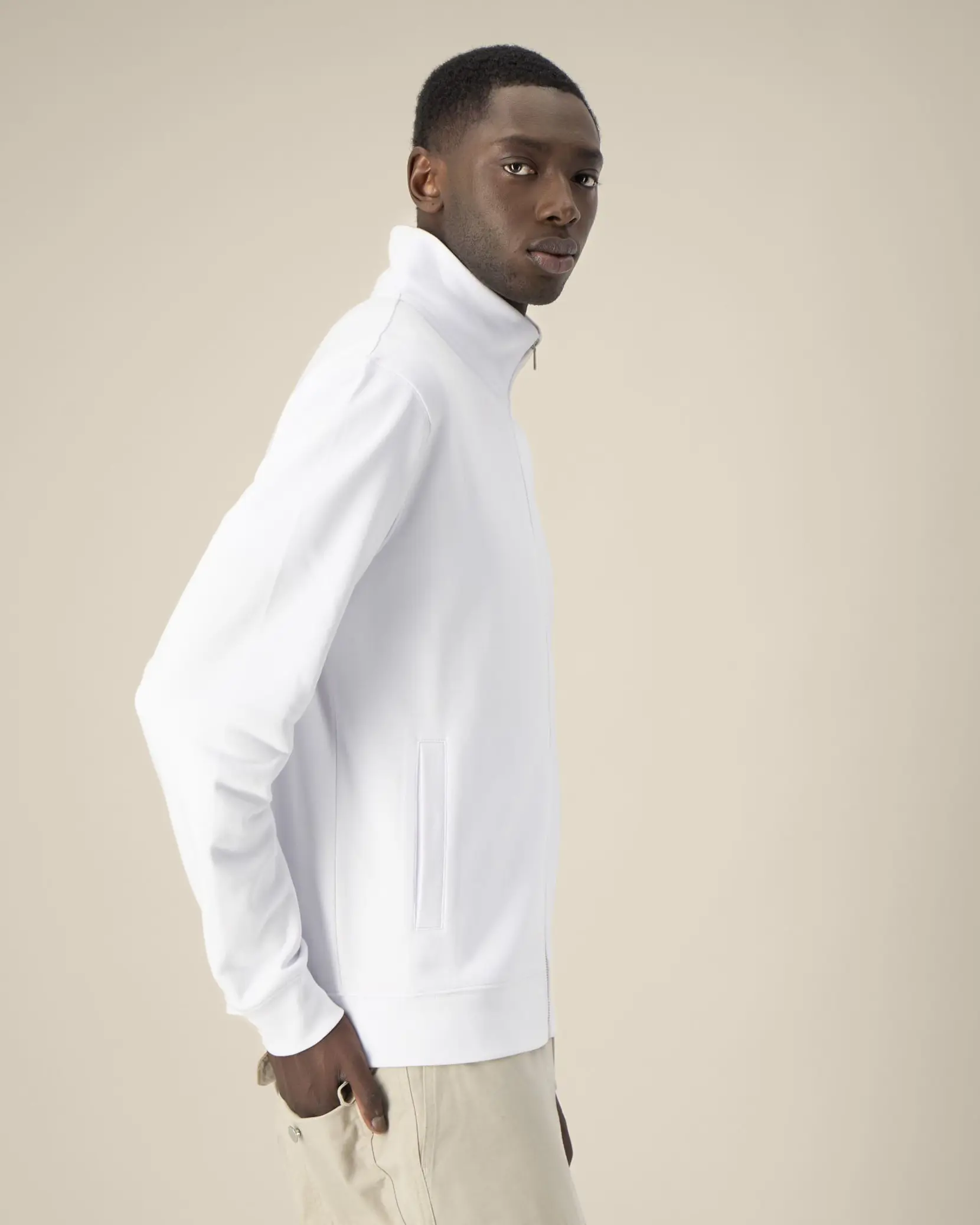 Bild på Trailer 2.0 The unisex high neck zip-through sweatshirt