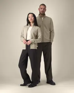 Bild på Trailer 2.0 The unisex high neck zip-through sweatshirt