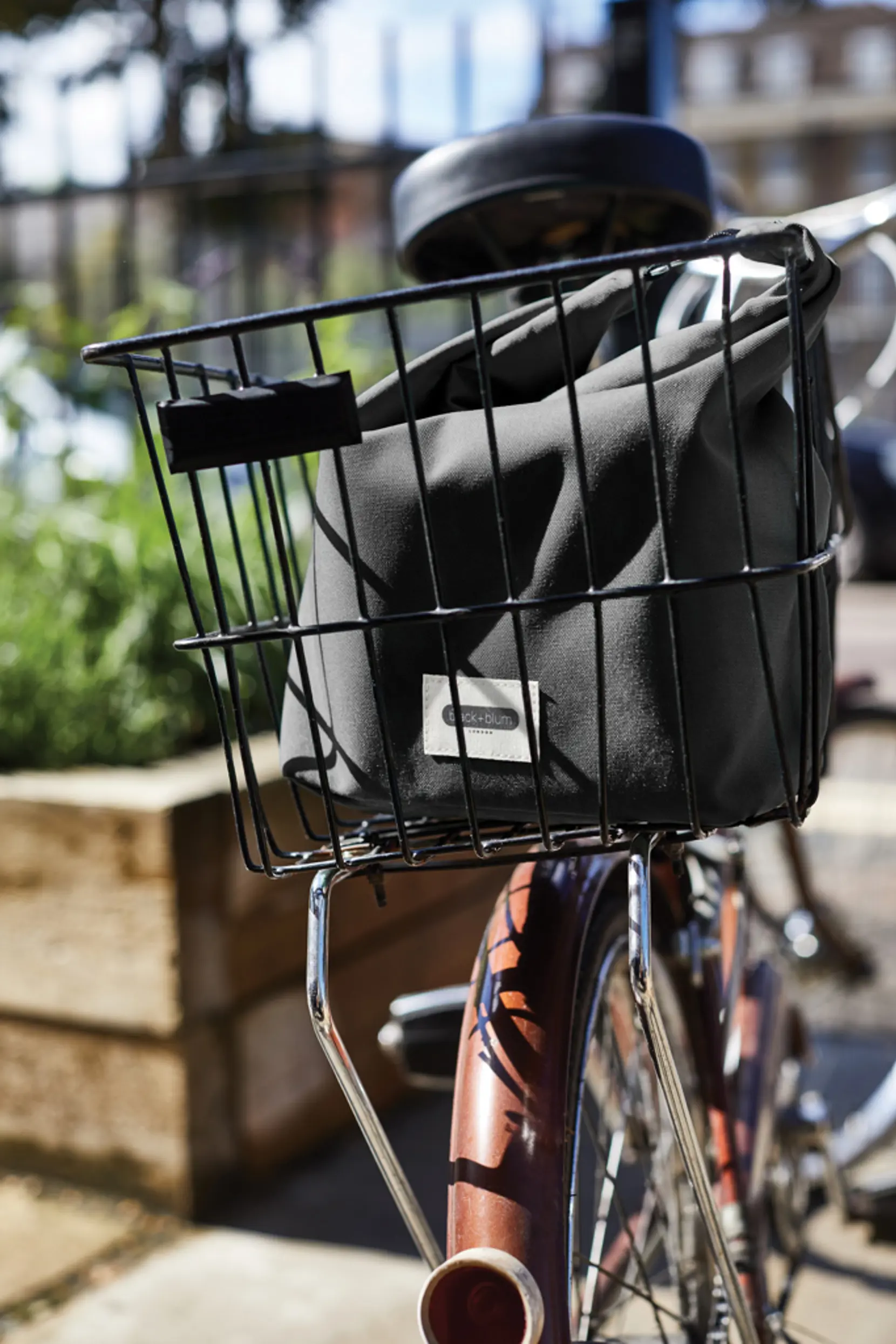 Bild på Black+Blum 6,7L Isolerad Lunch-/Kylväska Bild på Black+Blum 6,7L Isolerad Lunch-/Kylväska