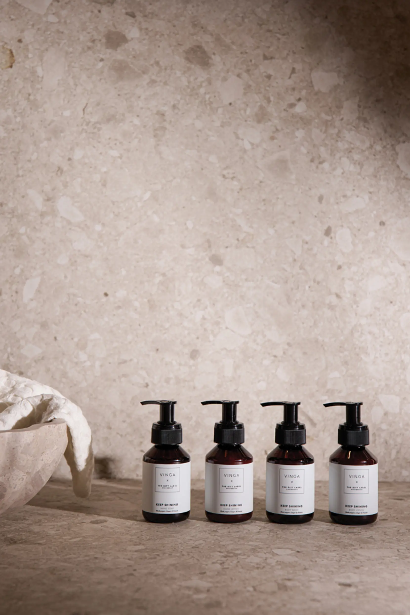 Bild på VINGA x TGL kropps- och handvård gåvoset