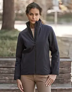 Bild på Women's All Weather Jacket